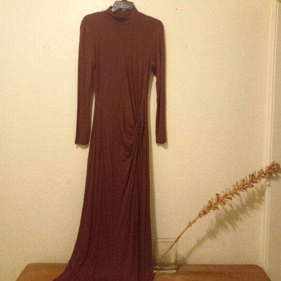 NWT YFB Maxi Jersey Twist Long Sleeved Gown Size L Elegant Minimalist Comfy - Picture 1 of 14